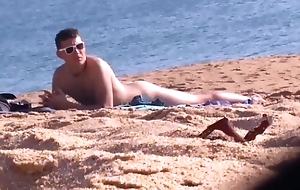 [spy cam] Nudist young tramp on beach